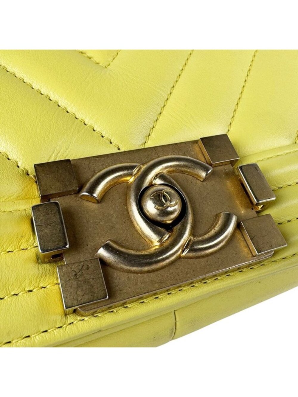 Chanel Shoulder Bag - Picture 11 of 13
